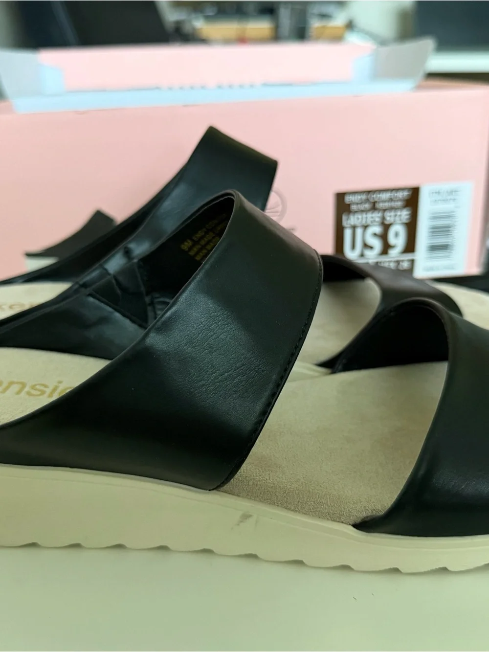 Kensie Black Slide Sandals with Cream Sole